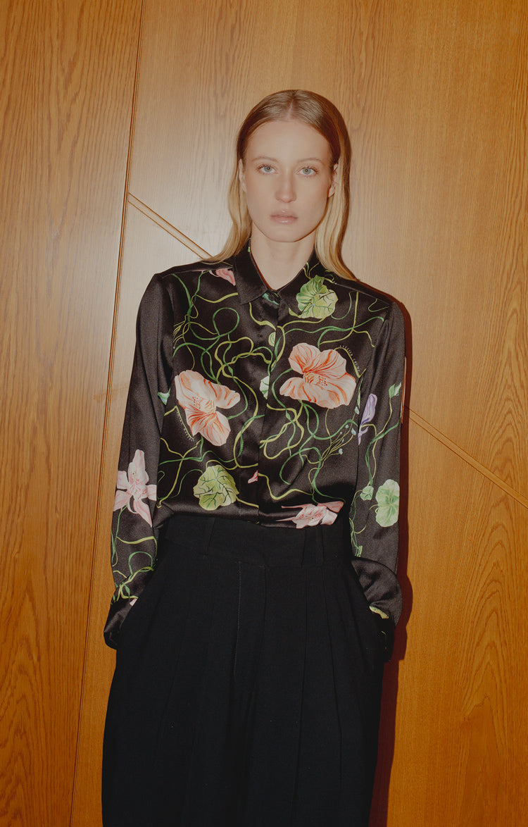 Camisa Clásica Flora Negro