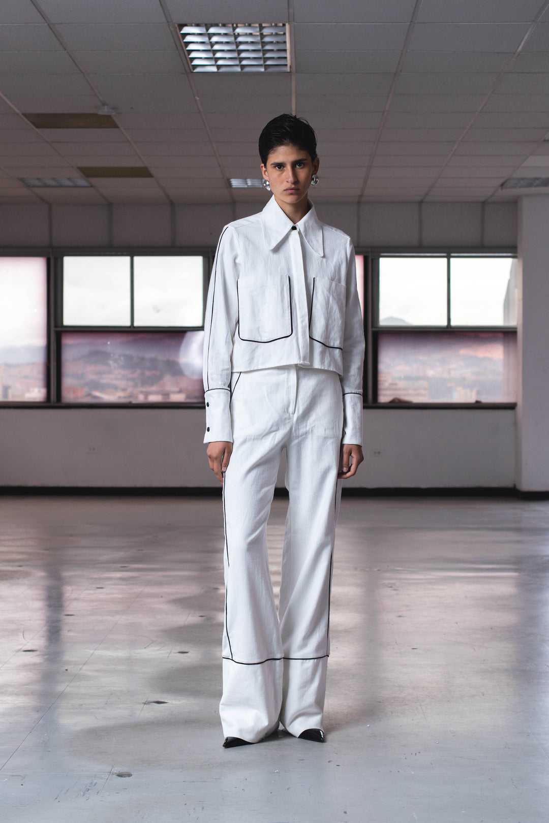 CAMISA ROSETTA IVORY - BLACK